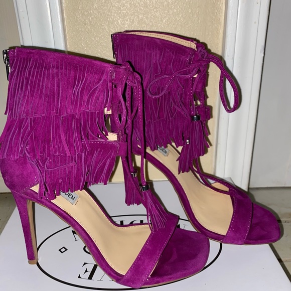 Steve Madden Shay Fringe Sandal with matching bag - Picture 1 of 4